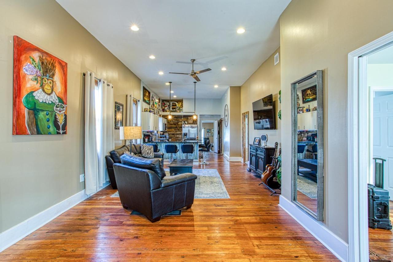Holiday home Great Location-5 Bd/3 Ba-near Expo/ul/fair/yum/zoo Louisville